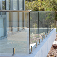 Hot Selling Safety 316 s.s Spigot Frameless Glass Balustrade Glass Balcony Railing Price