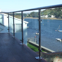 304 316 Stainless Steel Post Tempered Glass Balcony Railing Designs