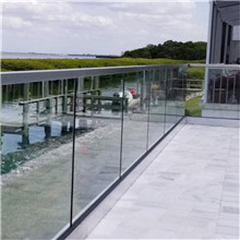 Hot Selling Aluminum U Base Channel Glass Balustrade Systems For Balcony Decking